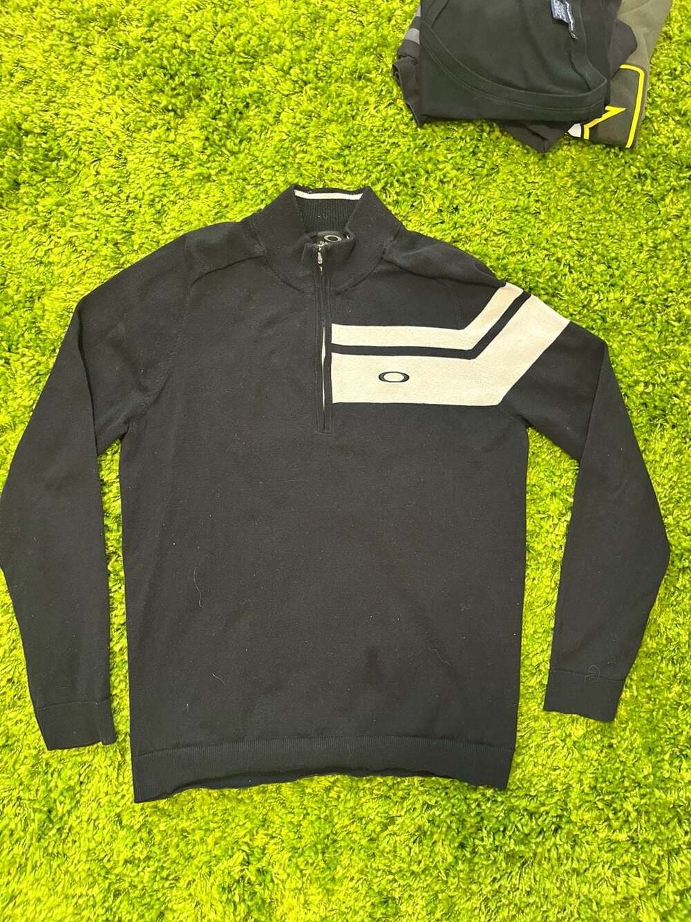 Oakley Men's Black/White Striped 1/4 Zip Pullover Knit Sweater